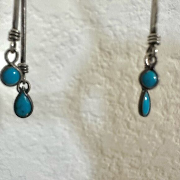 Sterling silver turquoise drop earrings - Picture 4 of 9